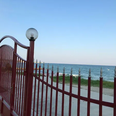 In Riviera Beach ラヴダ
